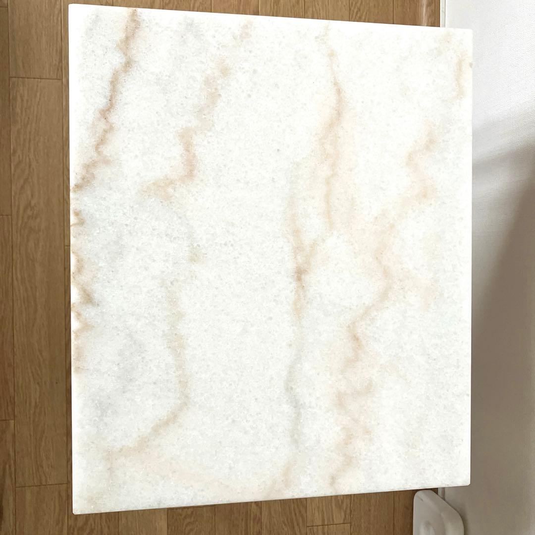 ZARA⭐︎大理石テーブル