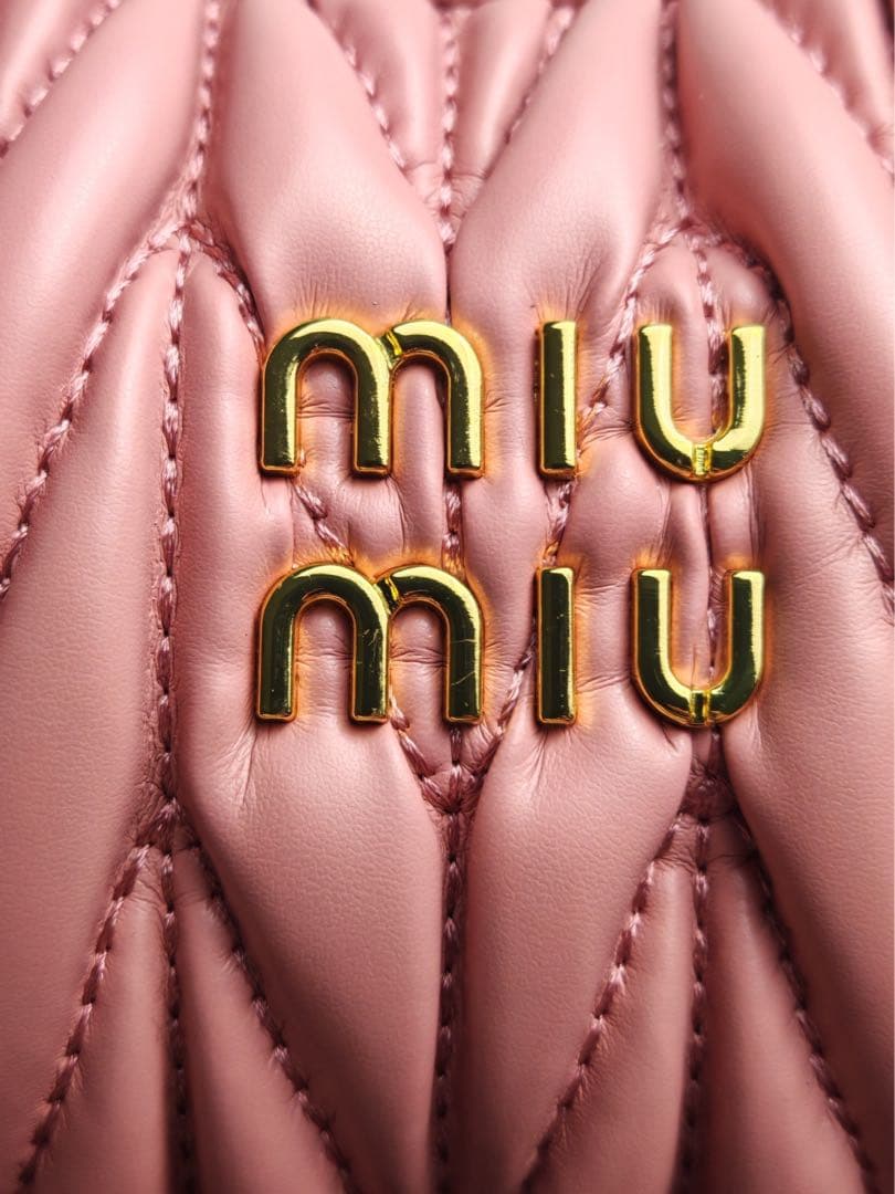 MIU MIU キルティング ミニボストンバッグ ピンク