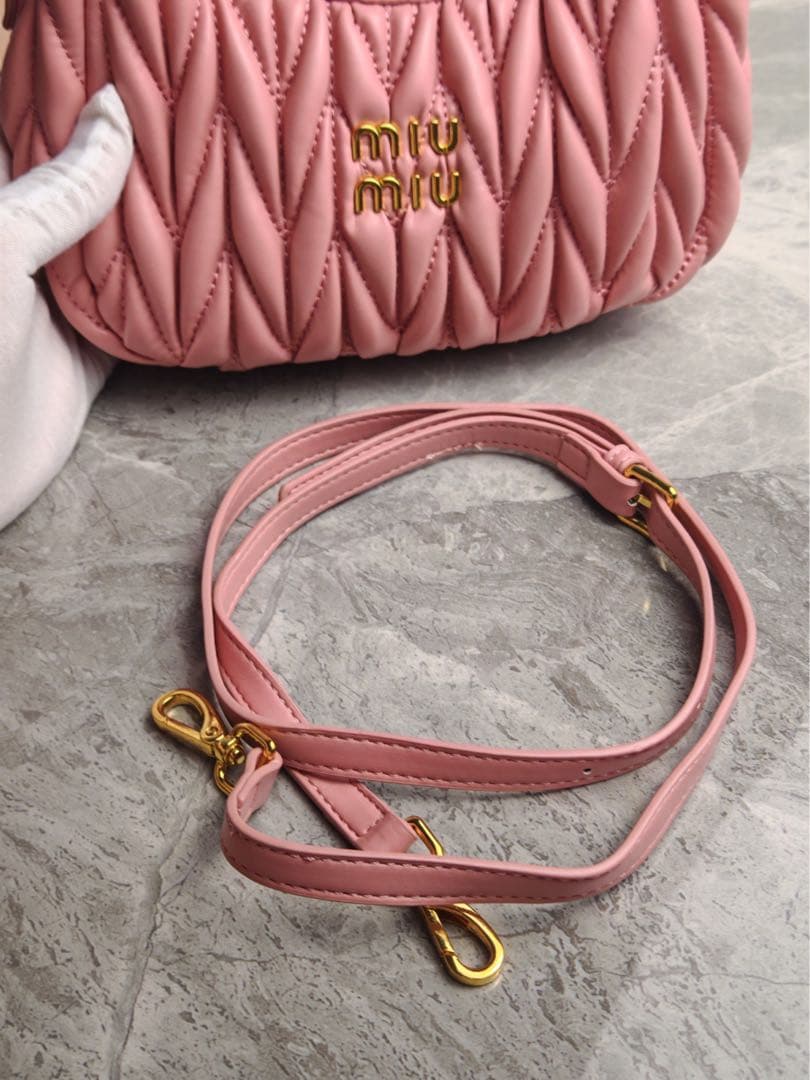 MIU MIU キルティング ミニボストンバッグ ピンク