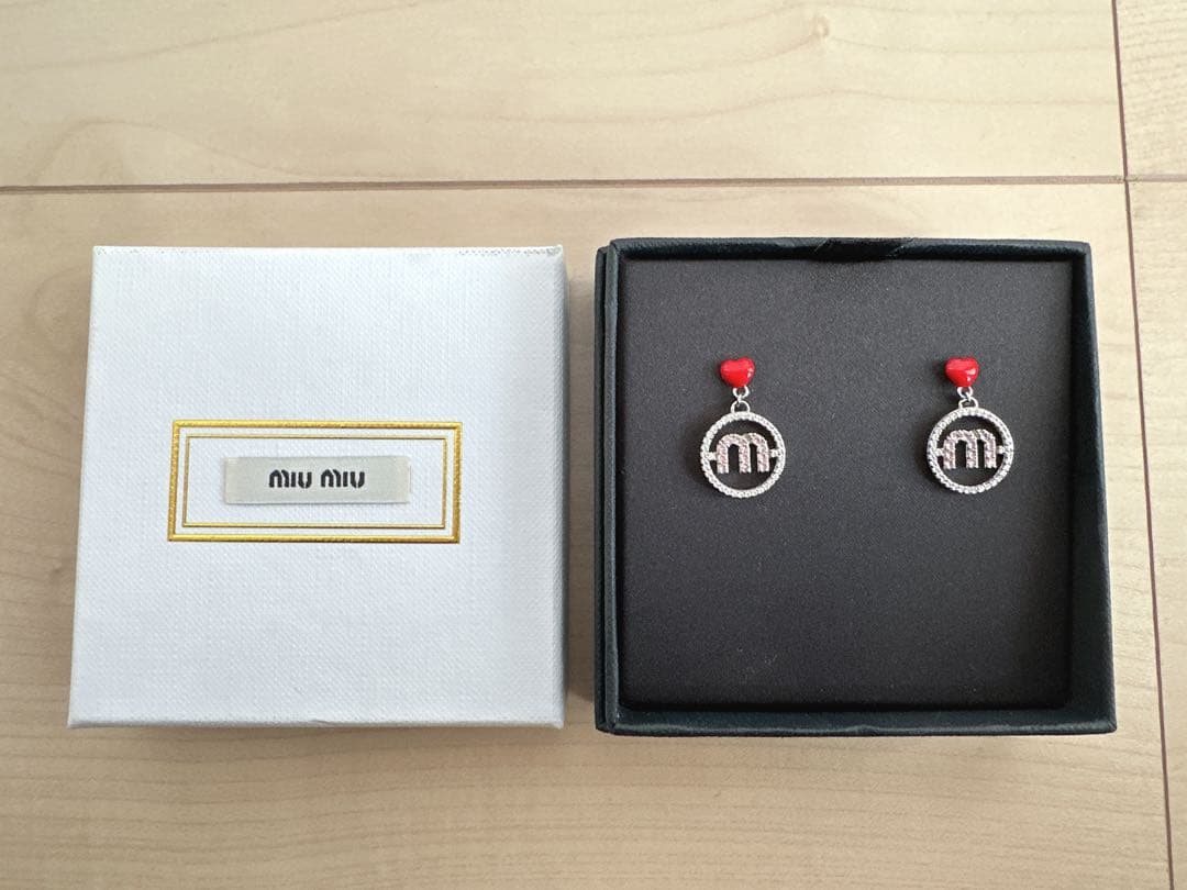 miumiu ピアス