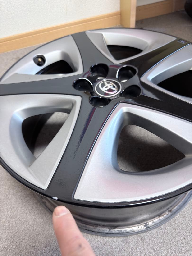 トヨタ プリウス50系 純正アルミホイール 17インチ 4本セット 傷あり