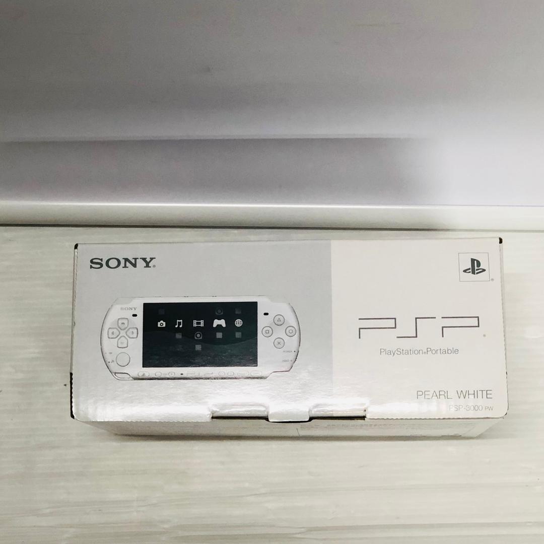 ★未使用品★極美品パール・ホワイト(PSP-3000PW)生産終了★訳