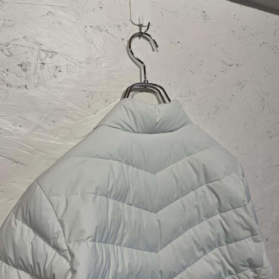 ゴルフウェア【TaylorMade】ダウンジャケット　白　M