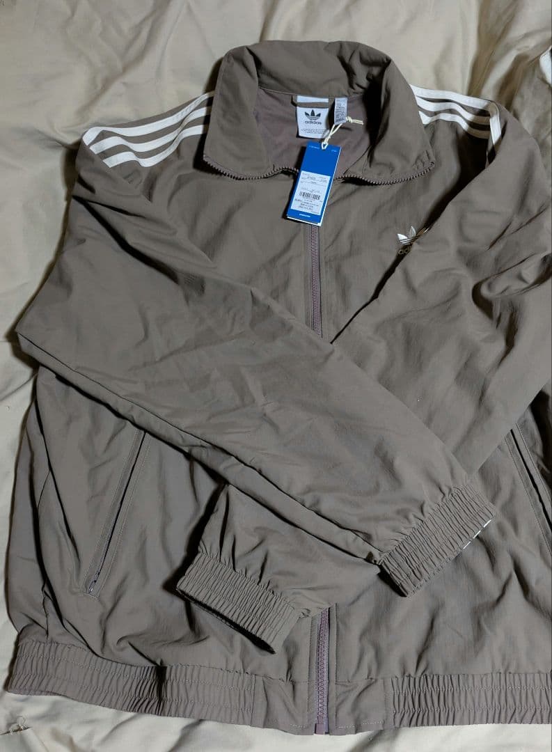 新品未使用 アディカラーウーブン ファイヤーバード トラックトップ JP1023