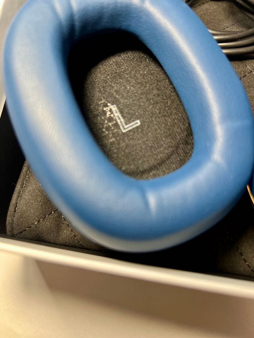 【新品】Bowers & Wilkins ヘッドホン B&W Px7S2