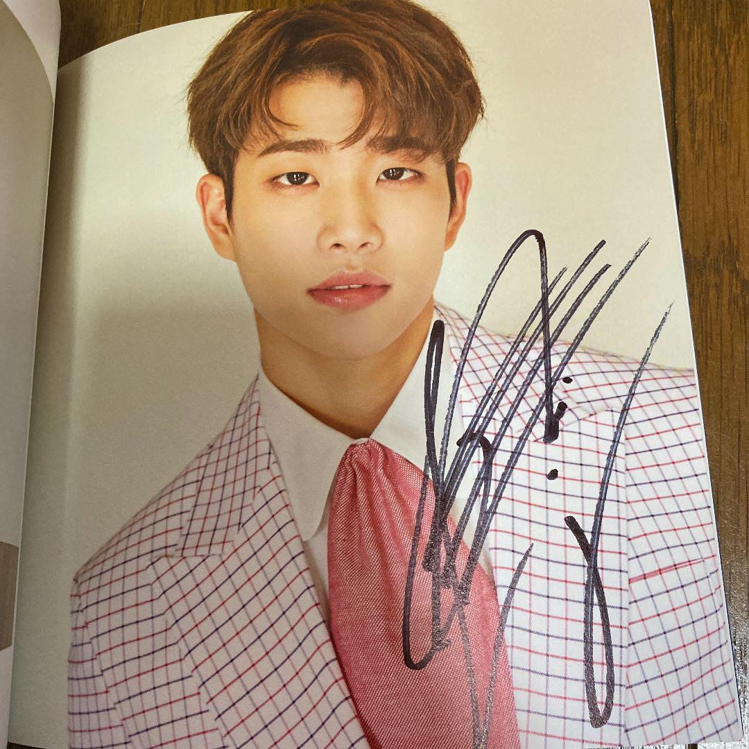 ASTRO アストロ　サイン入りブックレット