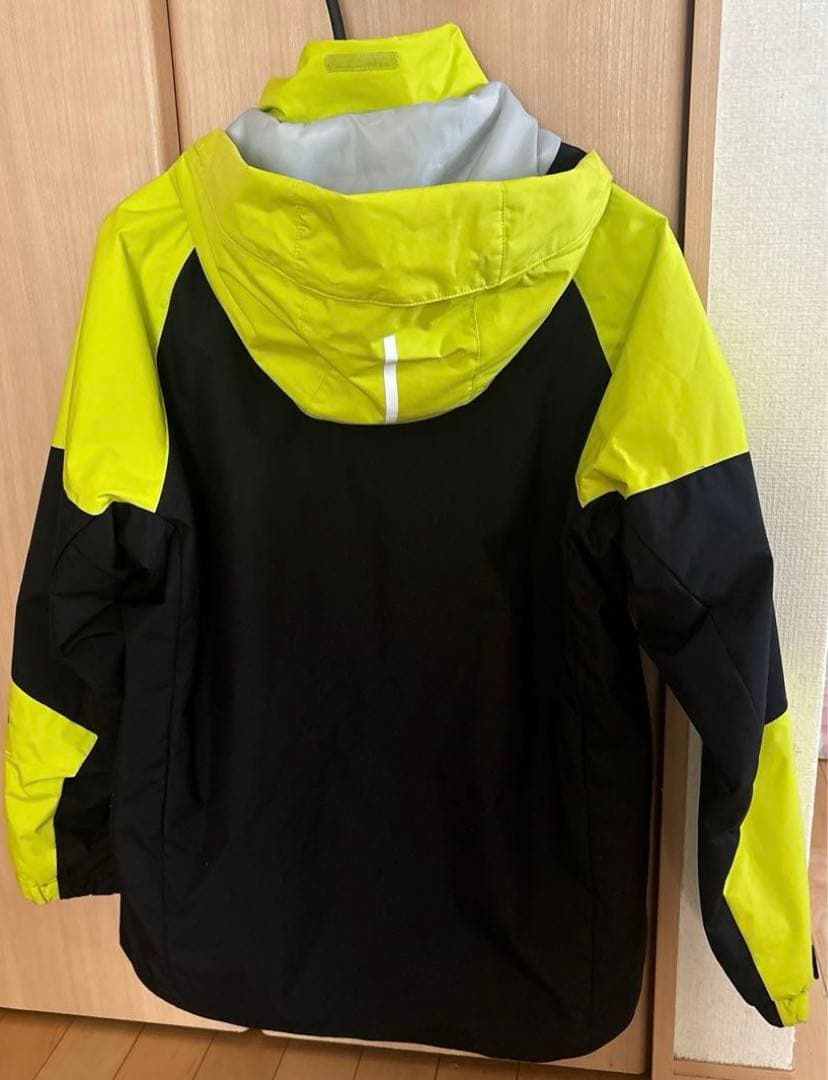 DESCENTE 子ども用スノーボードウェア 上下セット 黒蛍光イエロー 160