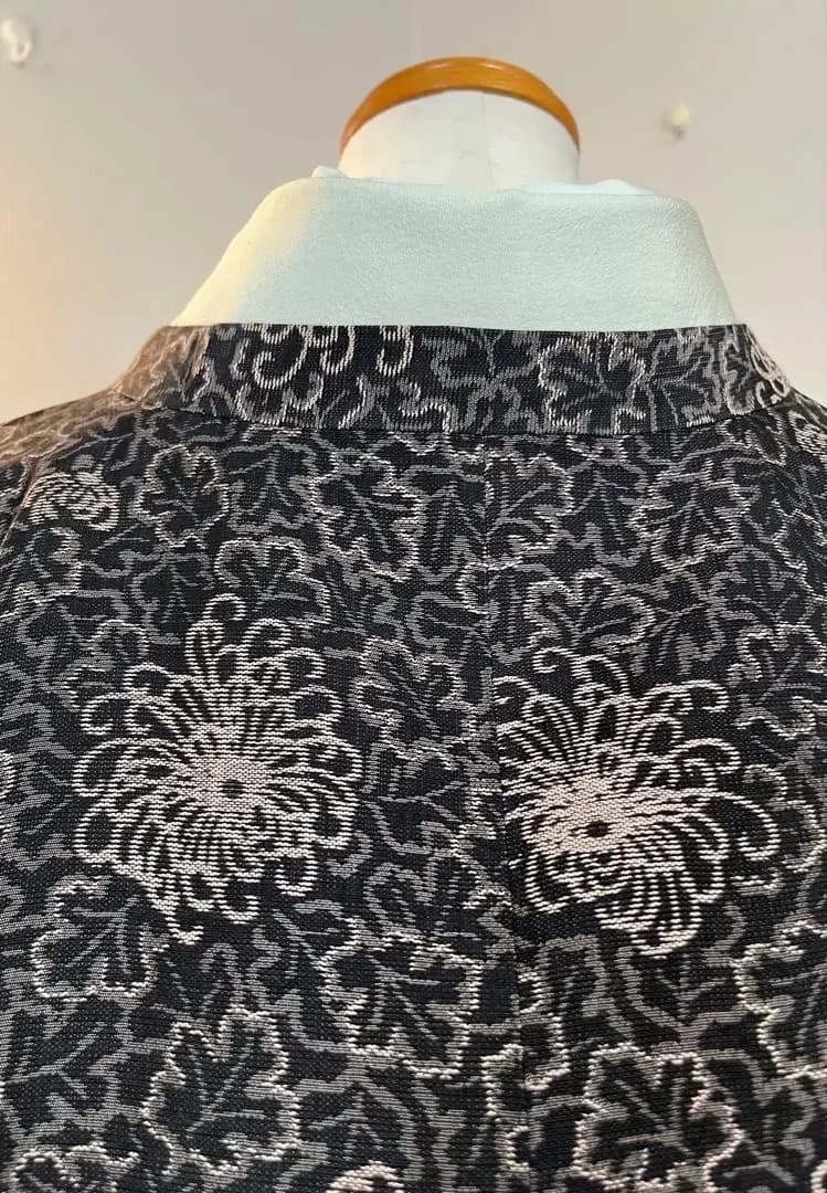 和装コートロング丈 乱菊に葉模様 撥水加工有 身丈132cm 長期保存品