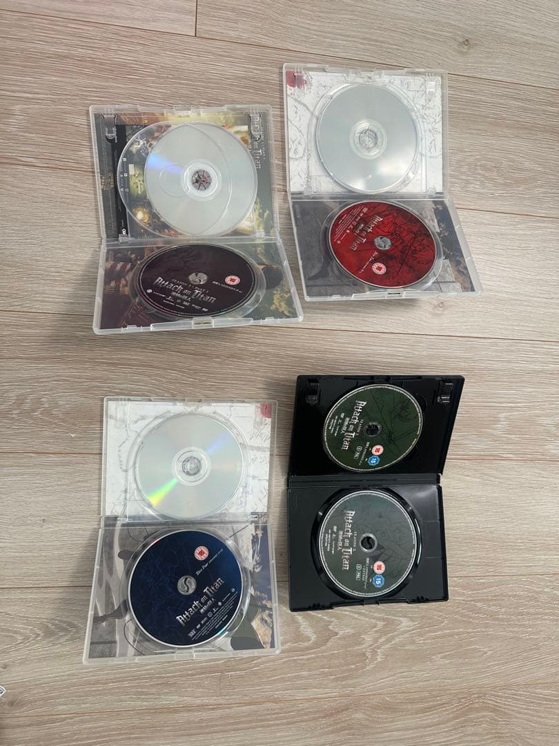進撃の巨人　海外版　DVD 4枚セット