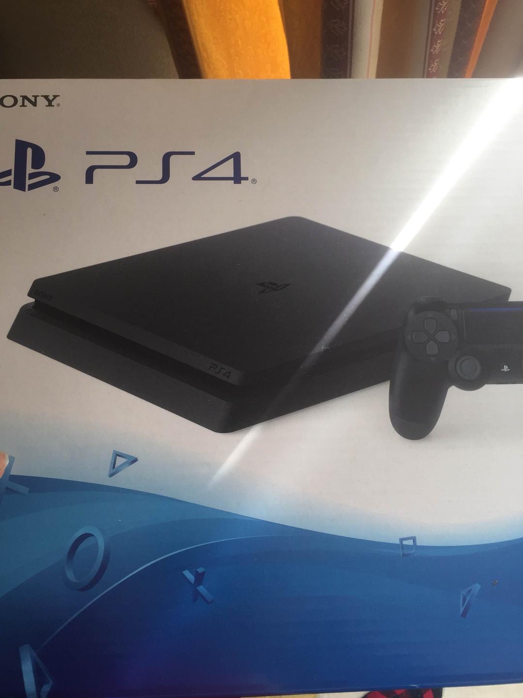 プレステ4 本体 ソフト付き