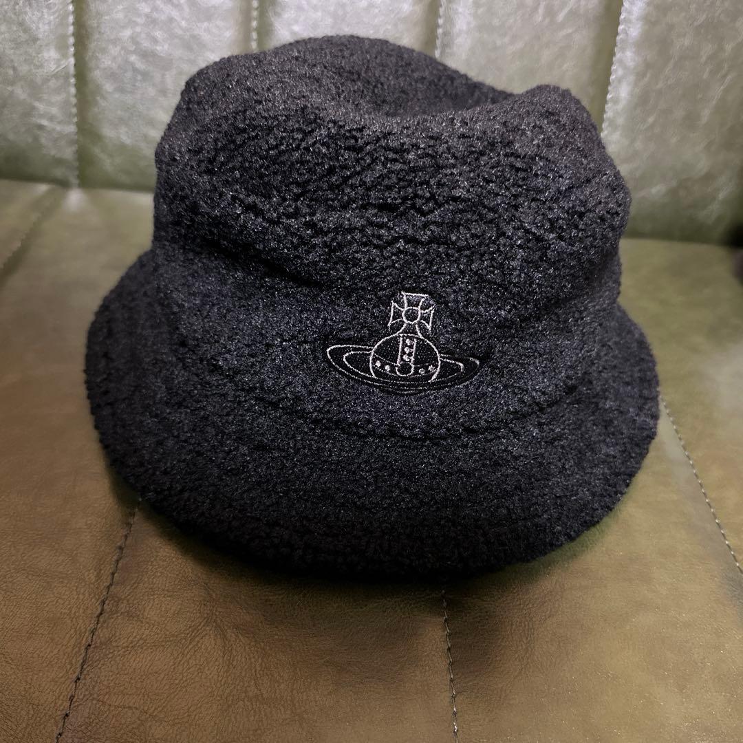 ヴィヴィアン　ボアバケットハット