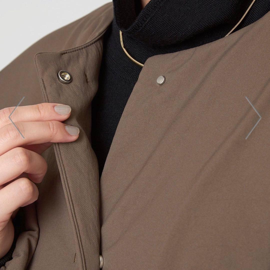 グリーンレーベルリラクシング　パフィー ノーカラー ブルゾン 撥水 保温性