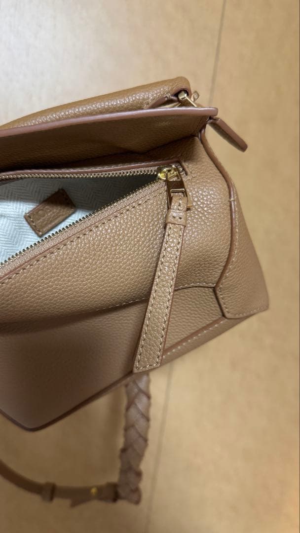 レザーバッグ Loewe puzzle miniバッグ　レザーバッグ　2WAY