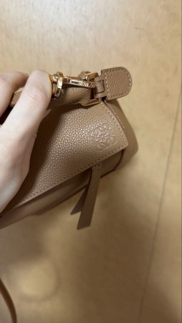 レザーバッグ Loewe puzzle miniバッグ　レザーバッグ　2WAY