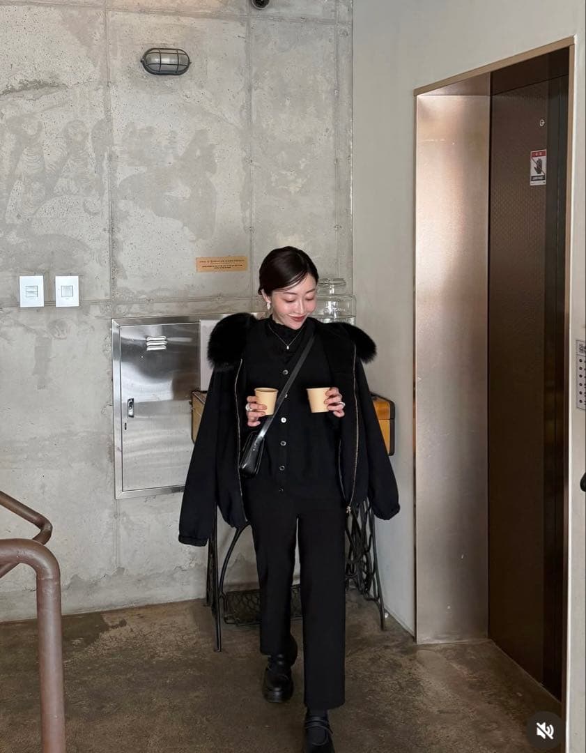 YONFA ヨンファ　新品タグ付き　ウールカシミヤフードコート　ブラック