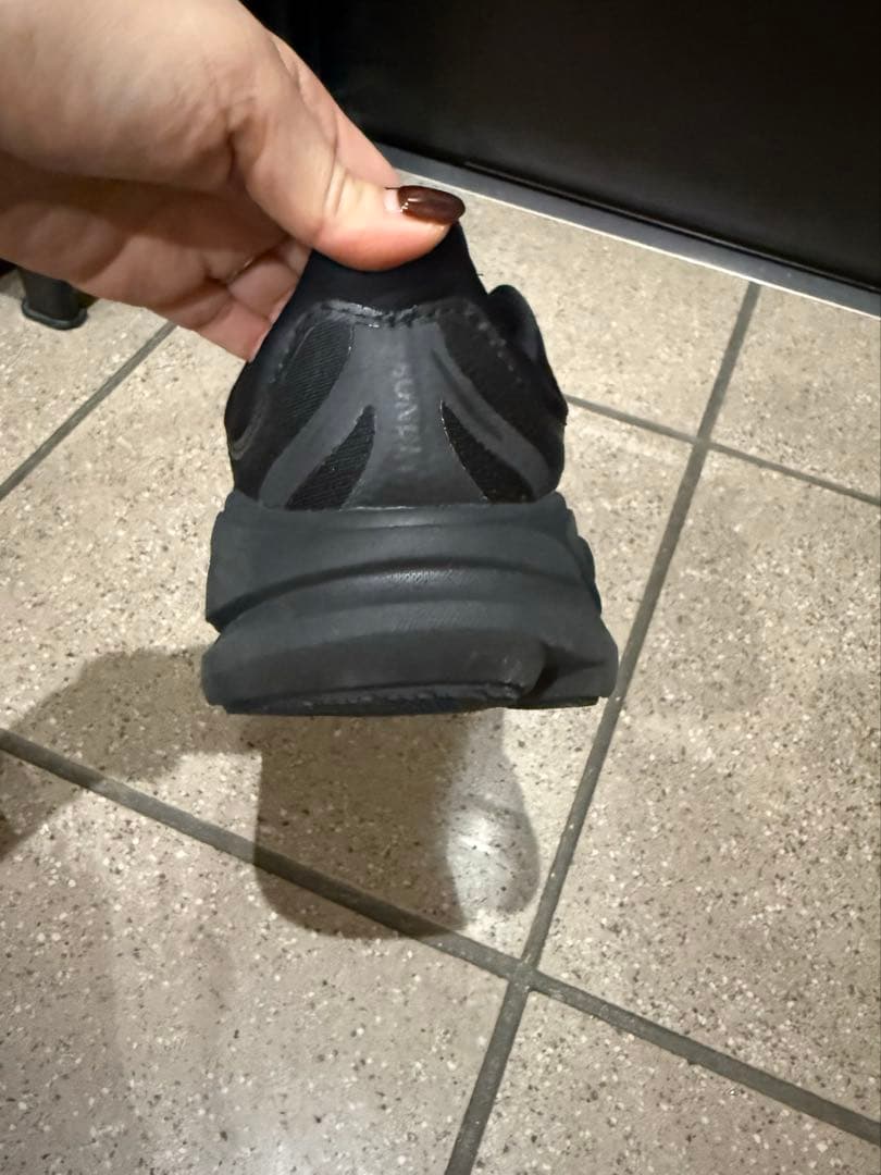 BEAUTY&YOUTH✖️HOKAスニーカー