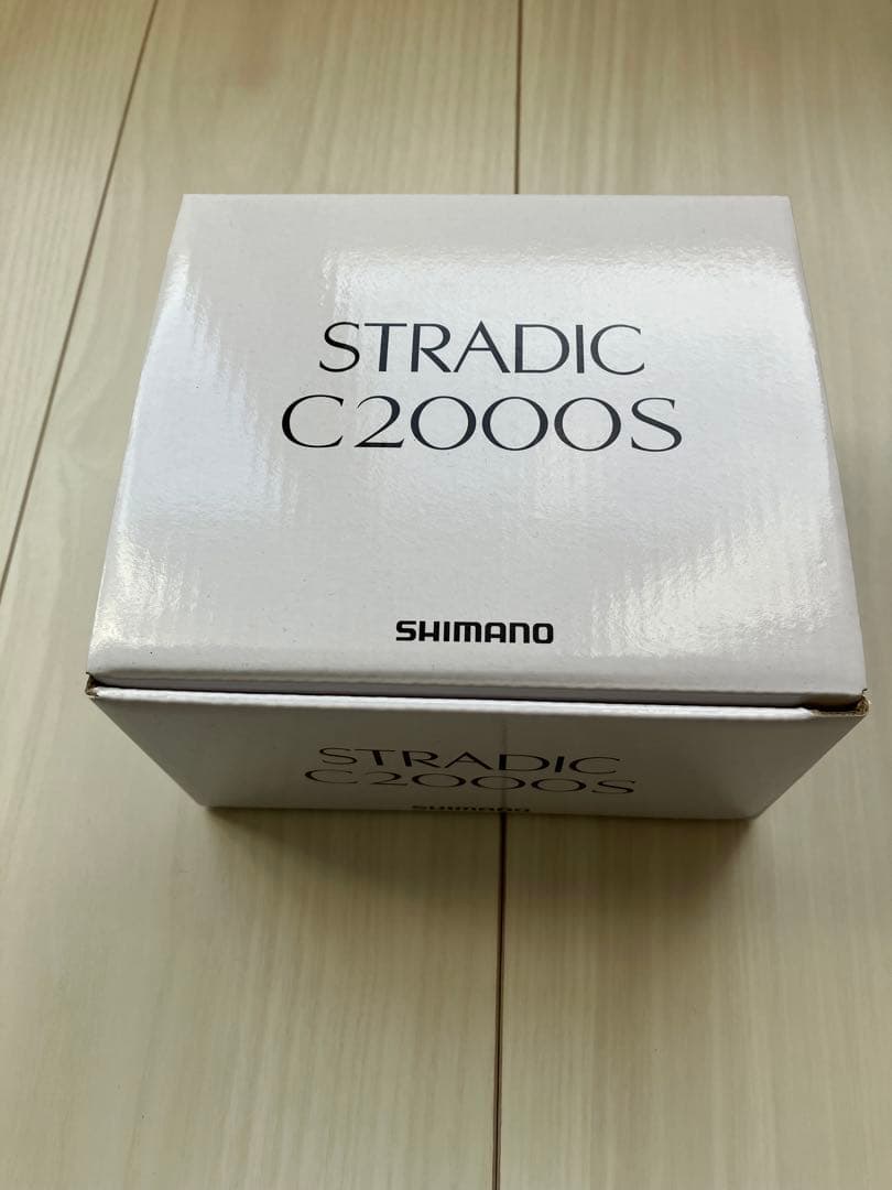 SHIMANO STRADIC C2000S スピニングリール