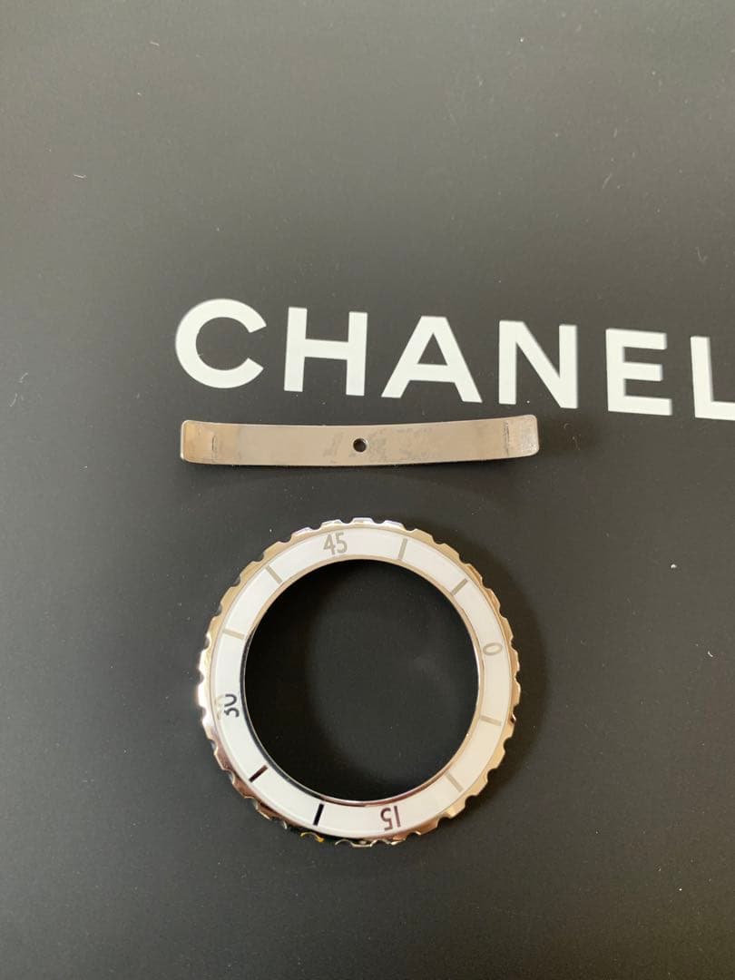 CHANEL純正　j12 38ミリ用　ベゼル