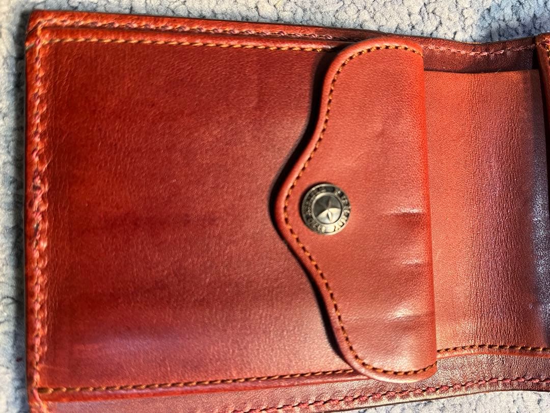 FUNNY バタフライレザー二つ折り財布　未使用