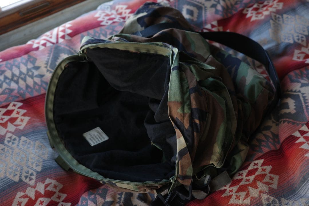 実物 USED 米軍 HGU-56/P ヘルメットバッグ ウッドランドカモ