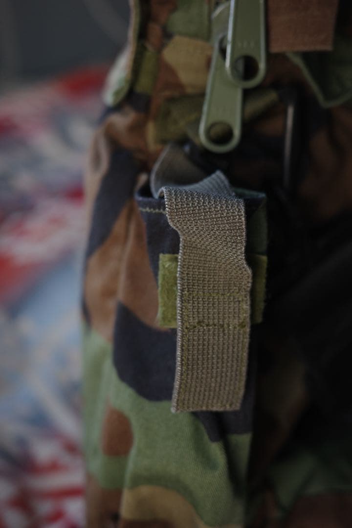 実物 USED 米軍 HGU-56/P ヘルメットバッグ ウッドランドカモ