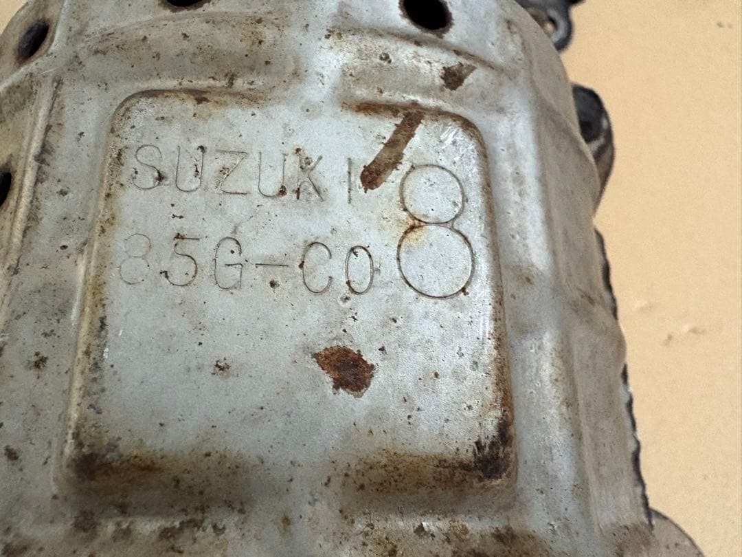 スズキ純正 エキマニ2個セット 85G-C08 触媒