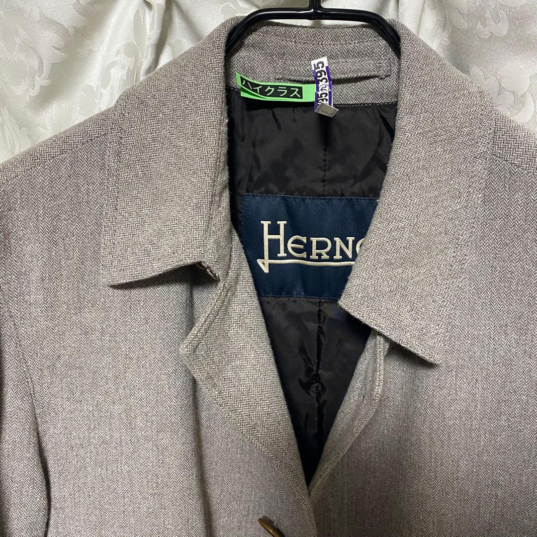 ヘルノ　中綿入りコート　サイズ50 袖詰めあり？