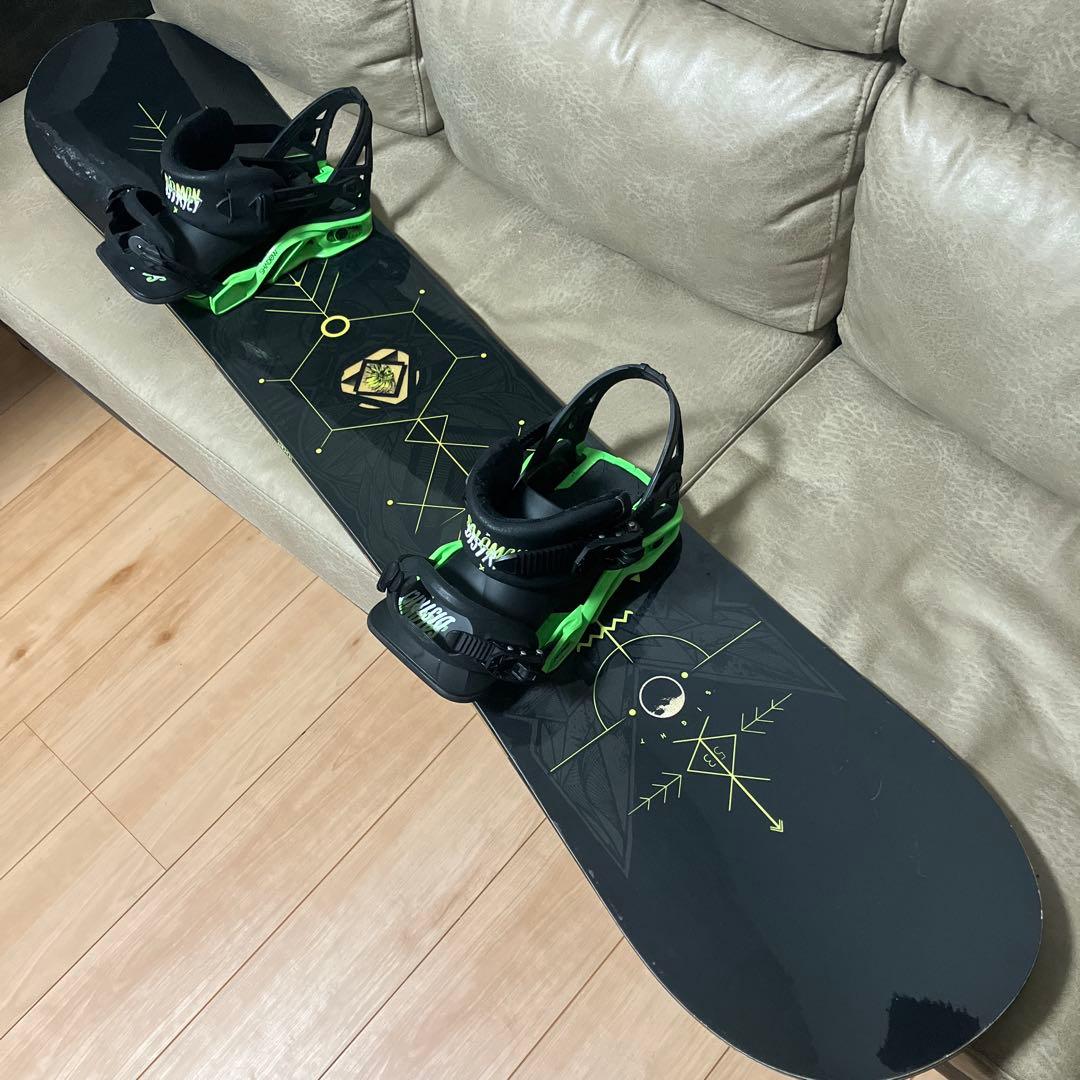 SALOMON SIGHT 153 × SALOMON DISTRICT M