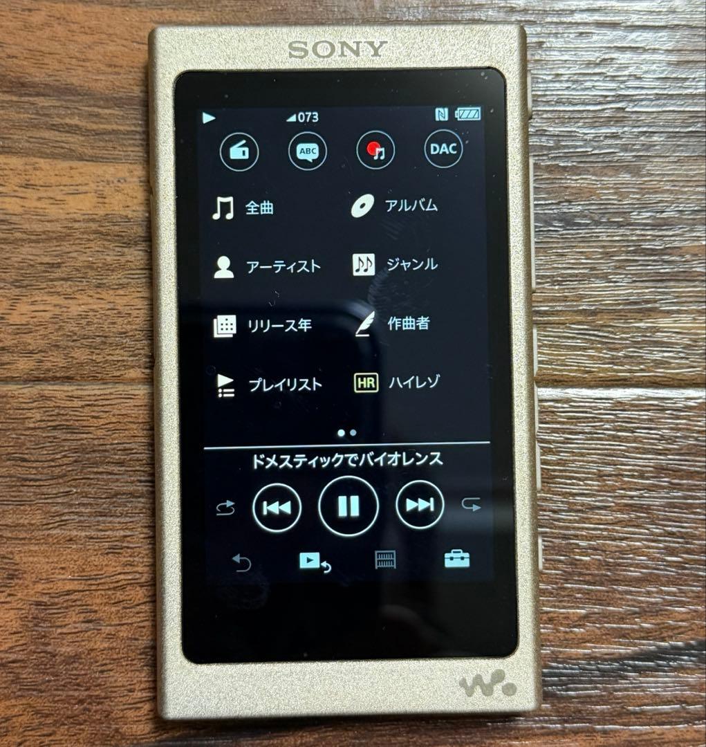 美品！バッテリ良好ソニー ウォークマン NW-A45 16GBシャンパンゴールド