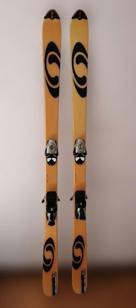 期間限定値下げ　SALOMON 1080 169cmスキー板 黄テン