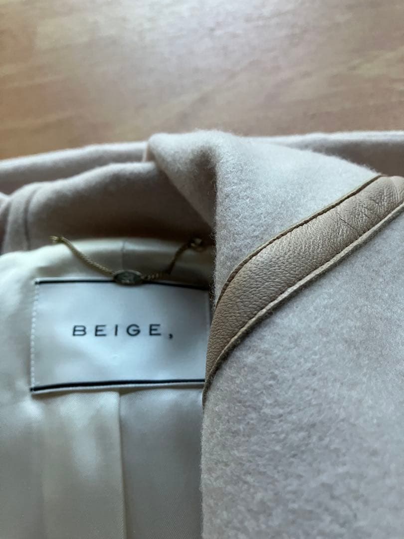 BEIGE ベイジ フード付きコート　白 アイボリー　日本製