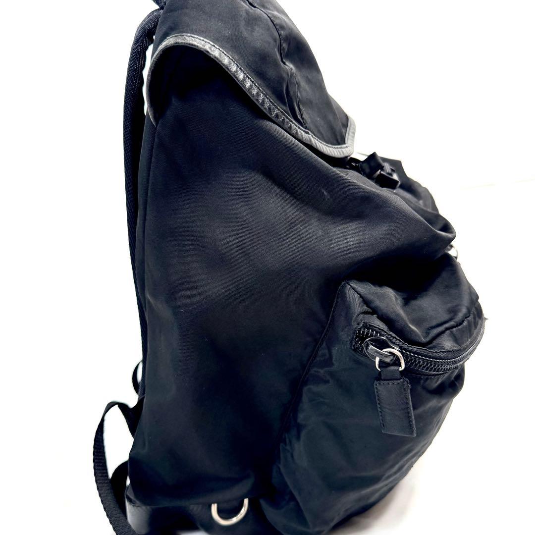 PRADA リュック ナイロン 三角 プレート 巾着 マルチポケット レザー