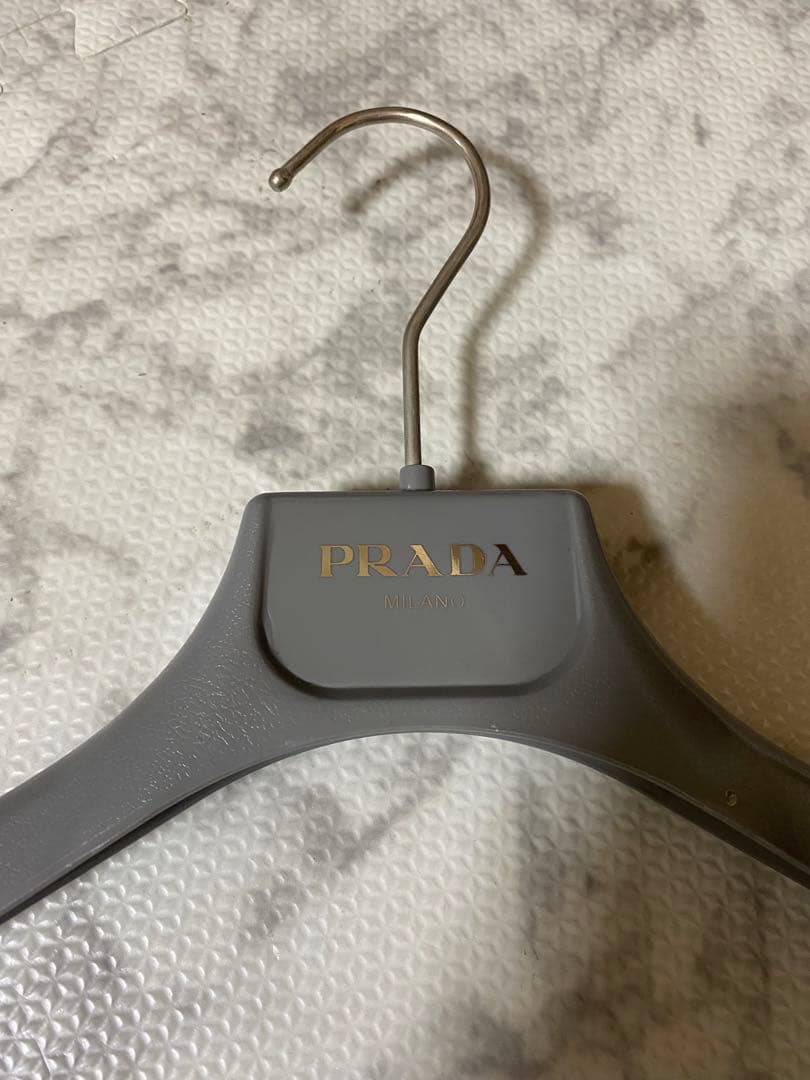 PRADAダッフルコート