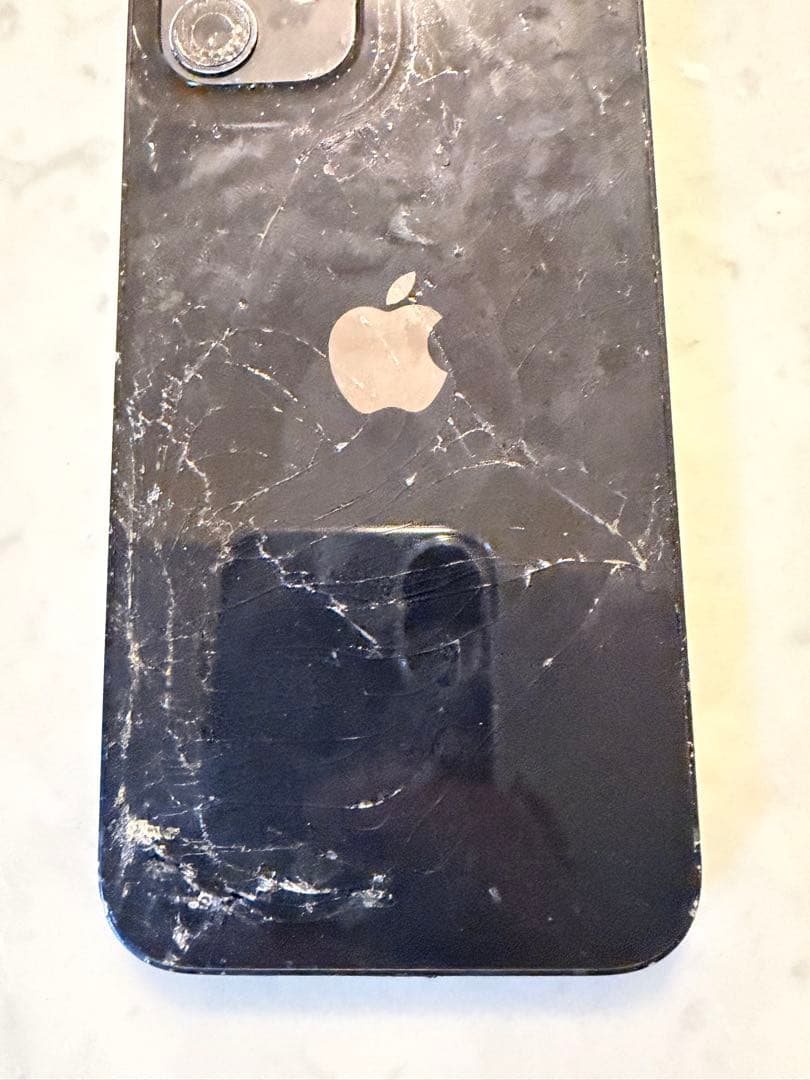 iPhone12ブラック