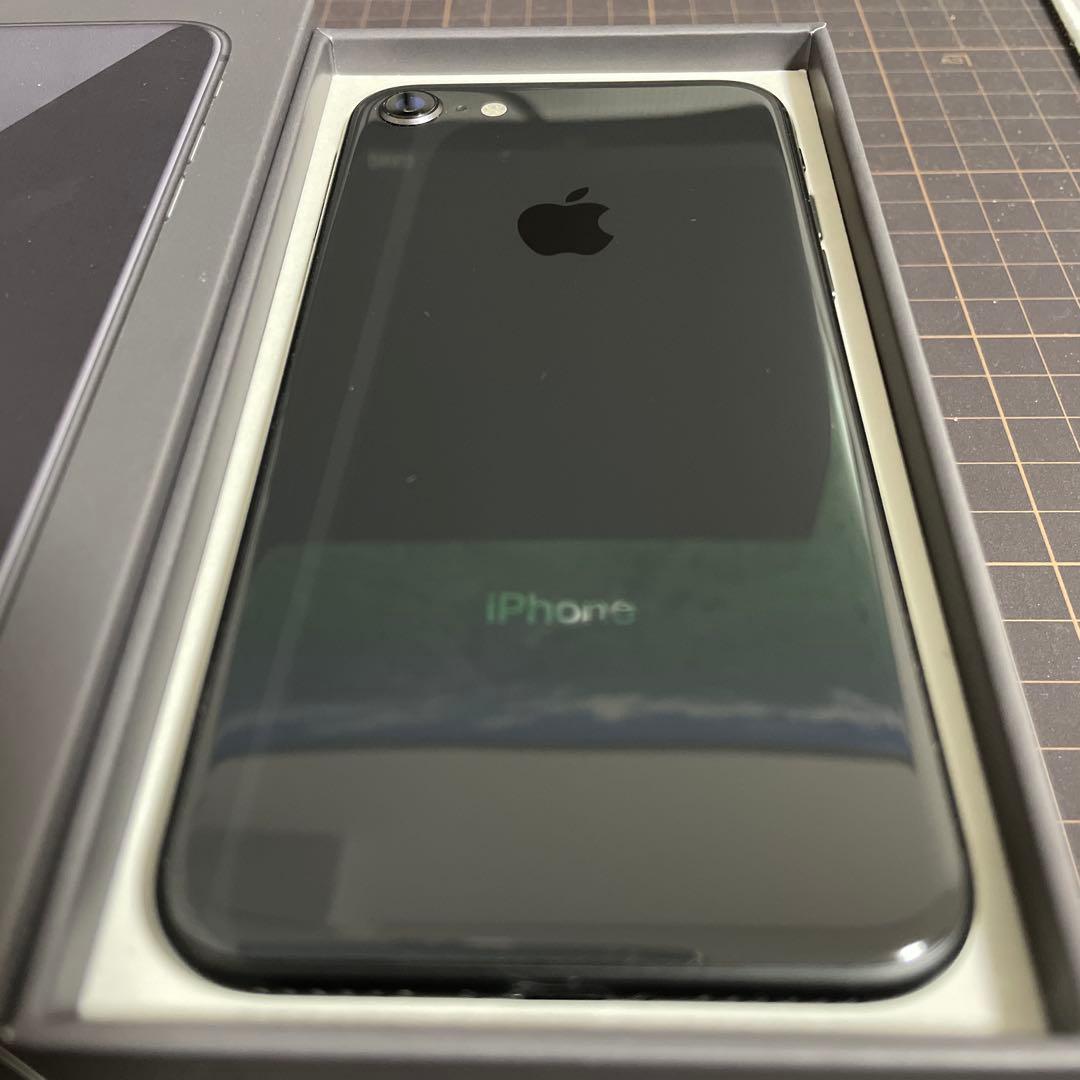 iPhone 8 64GB SIMフリー スペースグレイ バッテリー76%