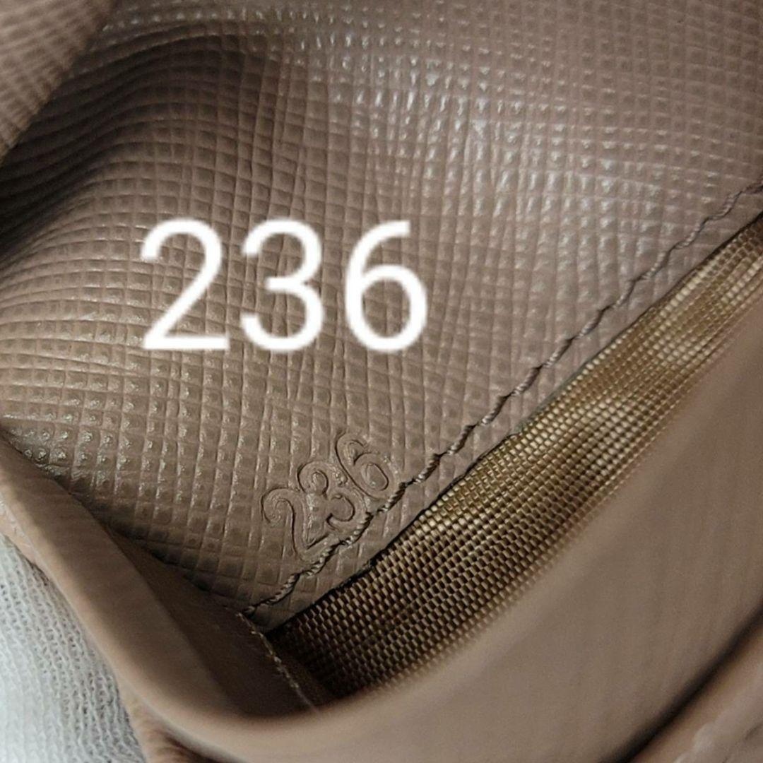 PRADA☆鑑定済☆サフィアーノ 1ML018 CIPRIA　プラダ財布