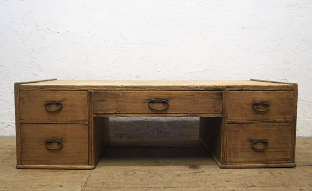 1047 アンティーク　ロータイプの両袖机　テーブル　デスク　古家具　レトロ