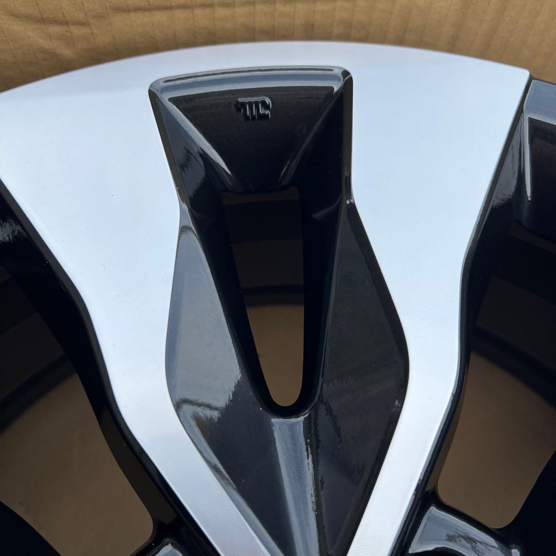 スバル レガシィアウトバック純正 BT5 新車外し 18インチ2本①