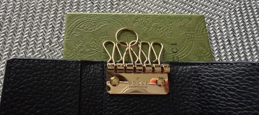 GUCCI グッチ ダブルG バイカラー キーケース