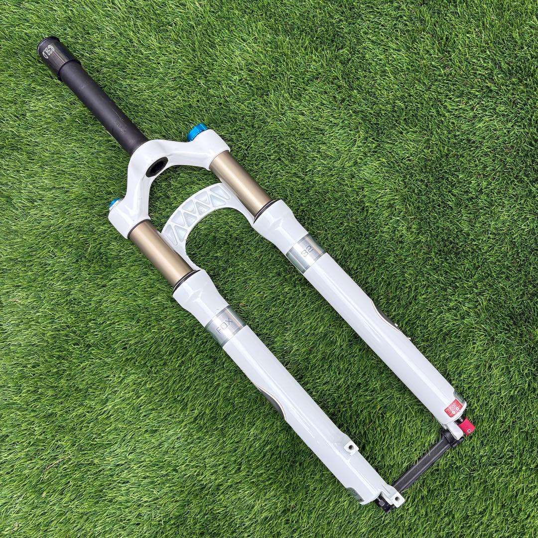 FOX 32 RLC サスペンションフォーク　29インチ