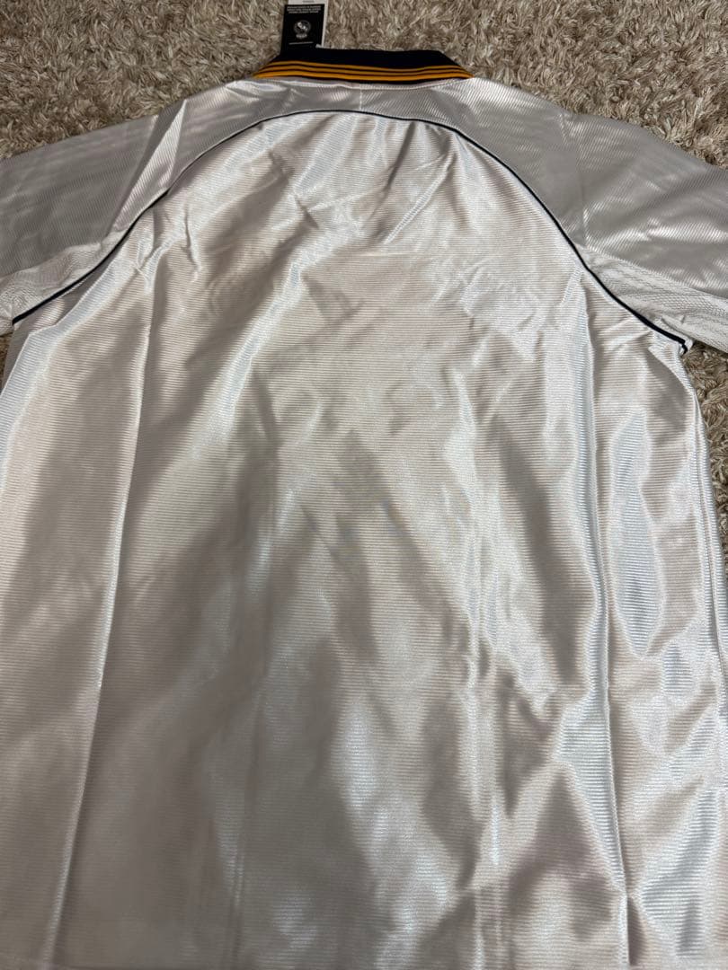 正規品新品未使用 レアルマドリード 復刻版 99/00 レプリカユニホーム XL