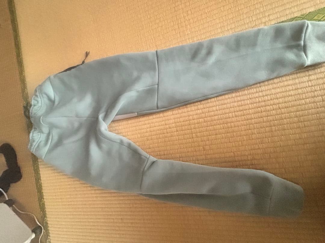 nikeテックフリース