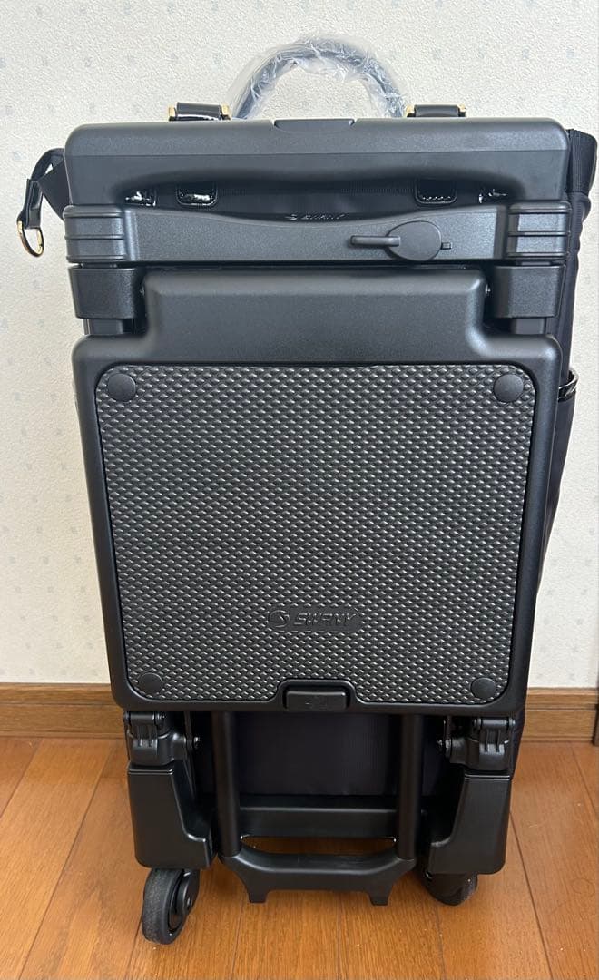 Hello Kitty×近沢レース店×スワニーコラボ キャリーバッグ