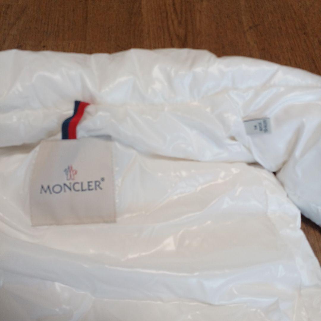 美品　MONCLER ダウンベスト　14Y
