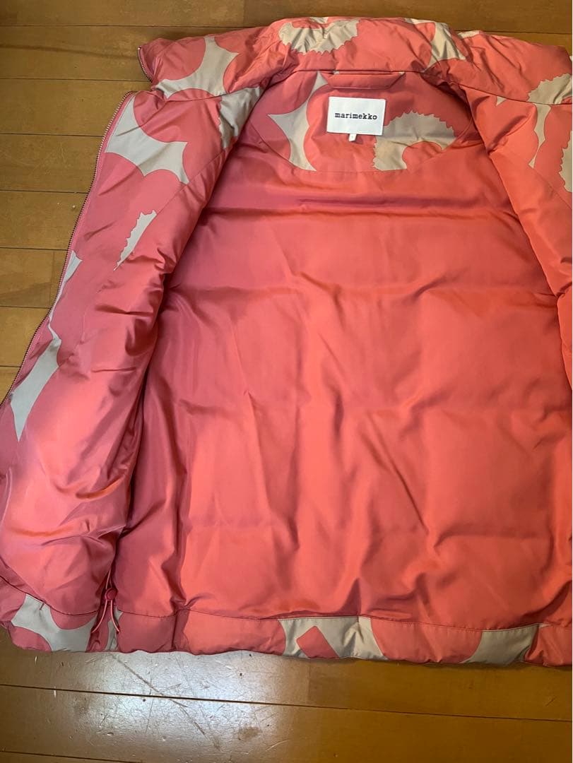年末sale！marimekko 花柄 ダウンベスト Sサイズ