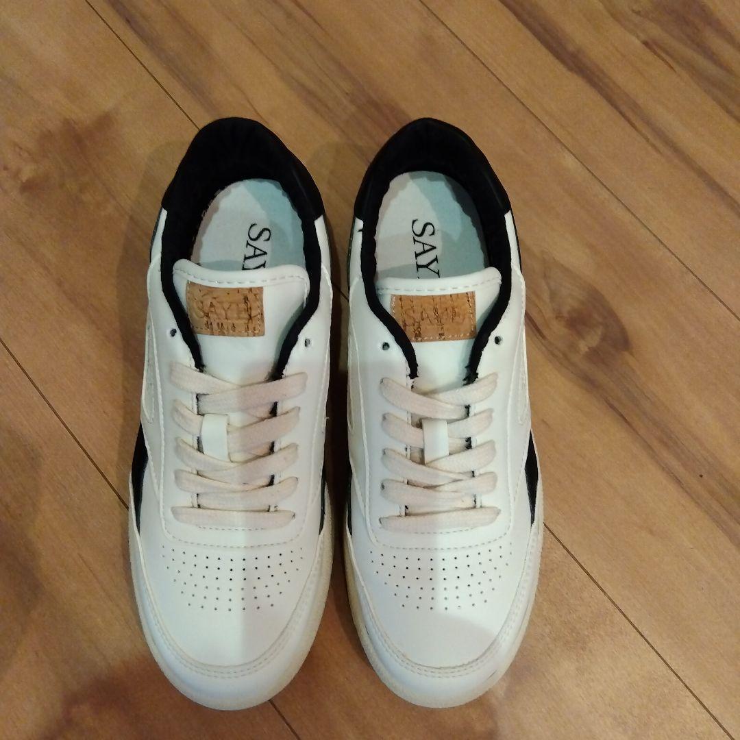 SAYE スニーカー ホワイト/ブラック 24.0cm フレームワーク