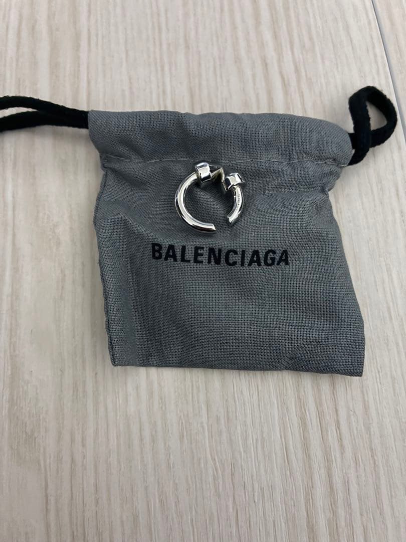 【本日中まで】 BALENCIAGA イヤーカフ