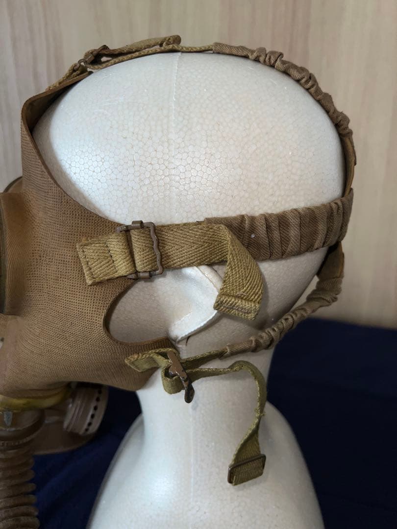 日本　戦時中防空用防毒面（サービス品あり）