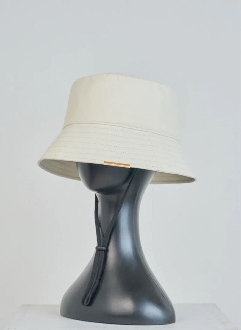 【24時間以内発送❗️】しいちゃん　遮光バケットハット　ホワイト　バケハ