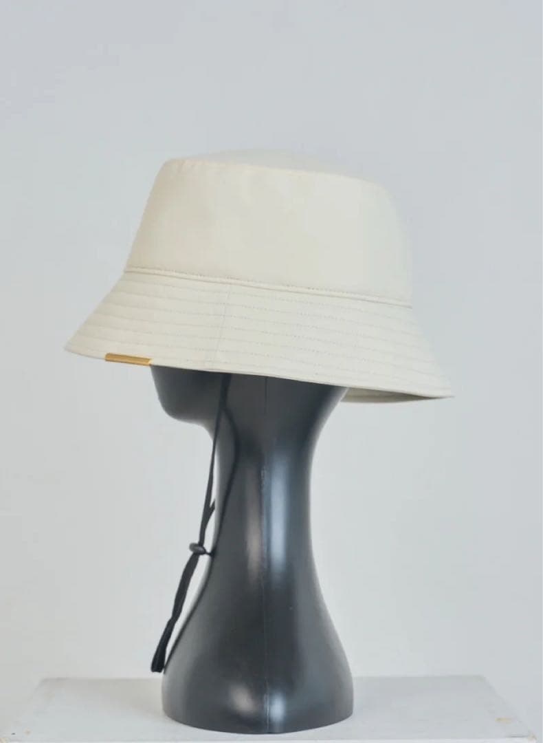 【24時間以内発送❗️】しいちゃん　遮光バケットハット　ホワイト　バケハ